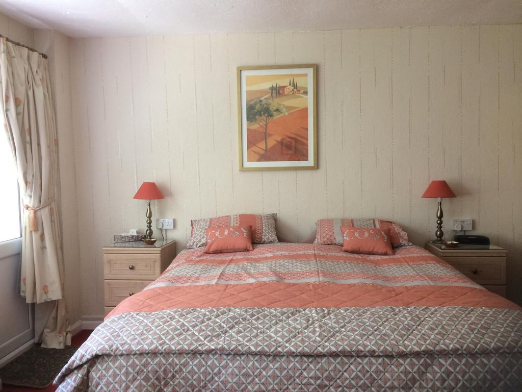 Rhiwiau Guesthouse คลานแวร์เว็คคัน ภายนอก รูปภาพ